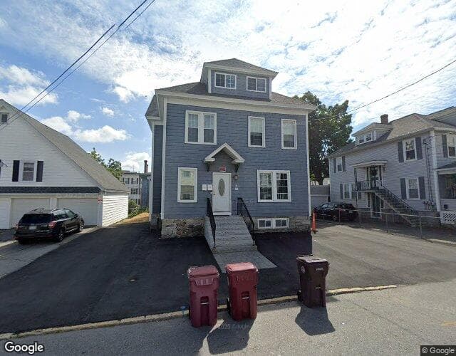 Street view of 18 Mt Vernon St — Apt 2